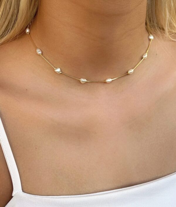 CHOKER PÉROLA EM FORMATO DE CORAÇÃO